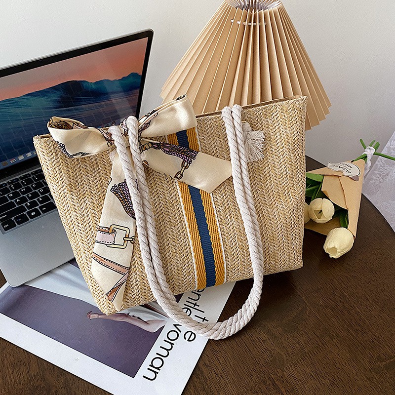 Straw Bag 2021 New Beach Woven Shoulder Bag Japan And South Korea Simple Leisure Bag Holiday Travel Silk Scarf Bag